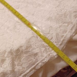 Elegant White Lace Wedding Dress